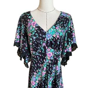 Vintage 1970s OOAK Floral Maxi Dress Handkerchief Hem and Sleeves Medium